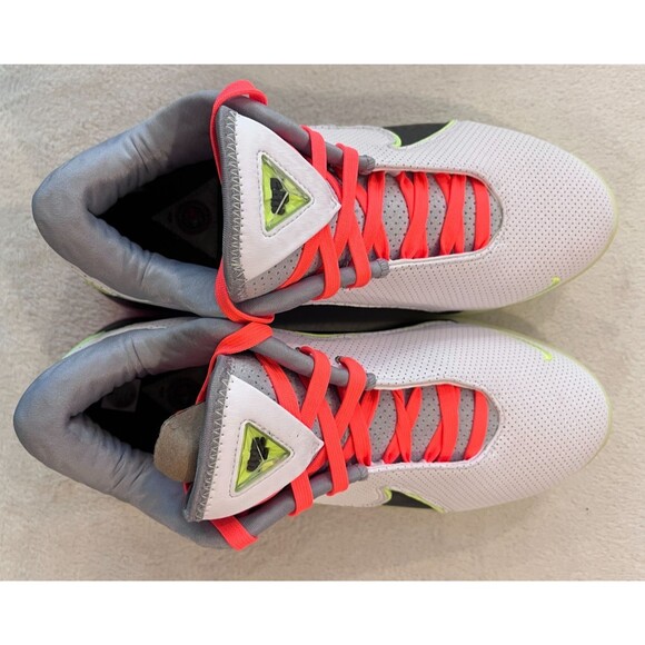 Nike NEW Size 10 Lebron XXII White Volt Glow Basketball Shoes FZ1094-101 Men\'s main image 8